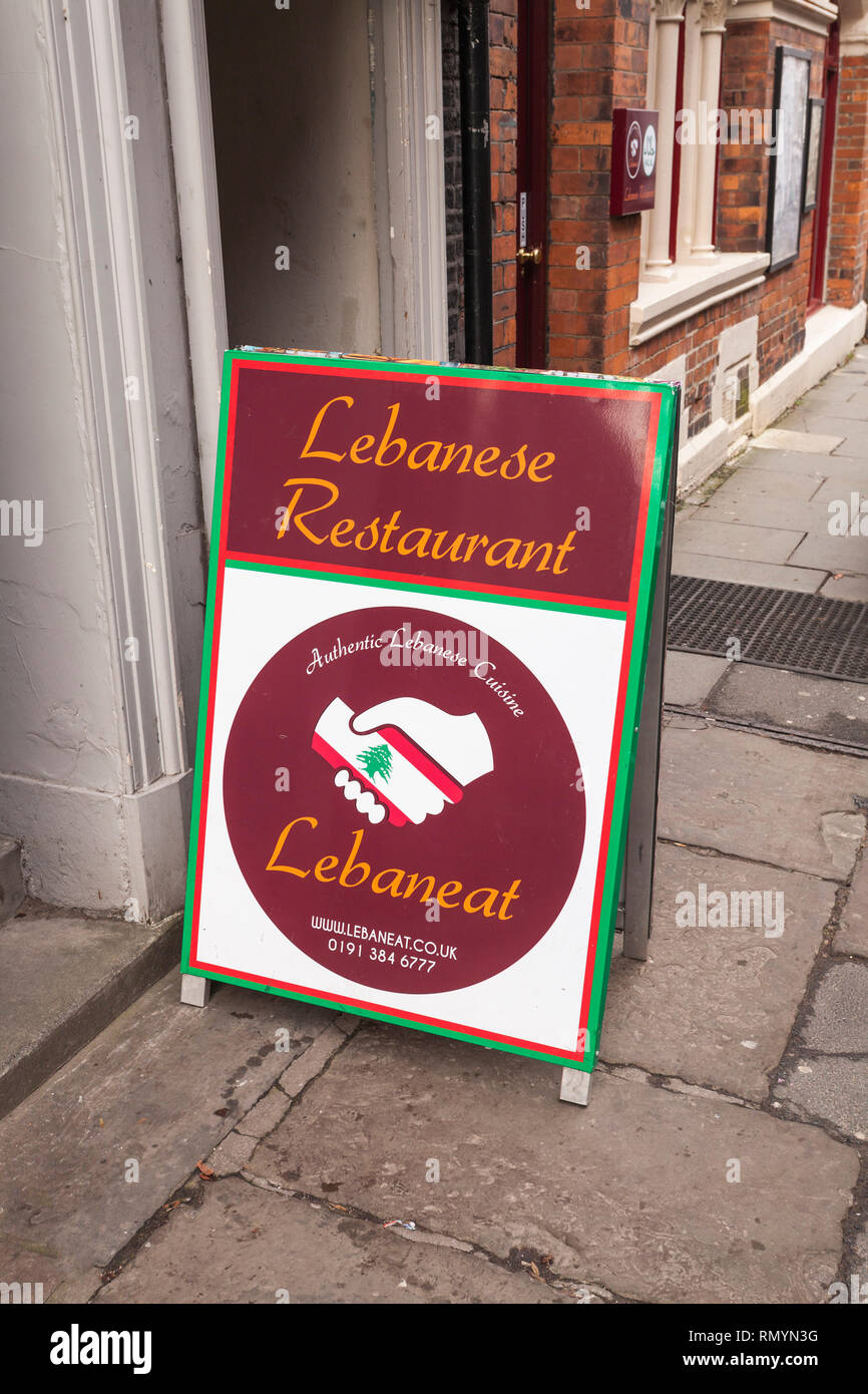 Ein Zeichen für die Lebaneat Restaurant in Durham, England, Großbritannien Stockfoto