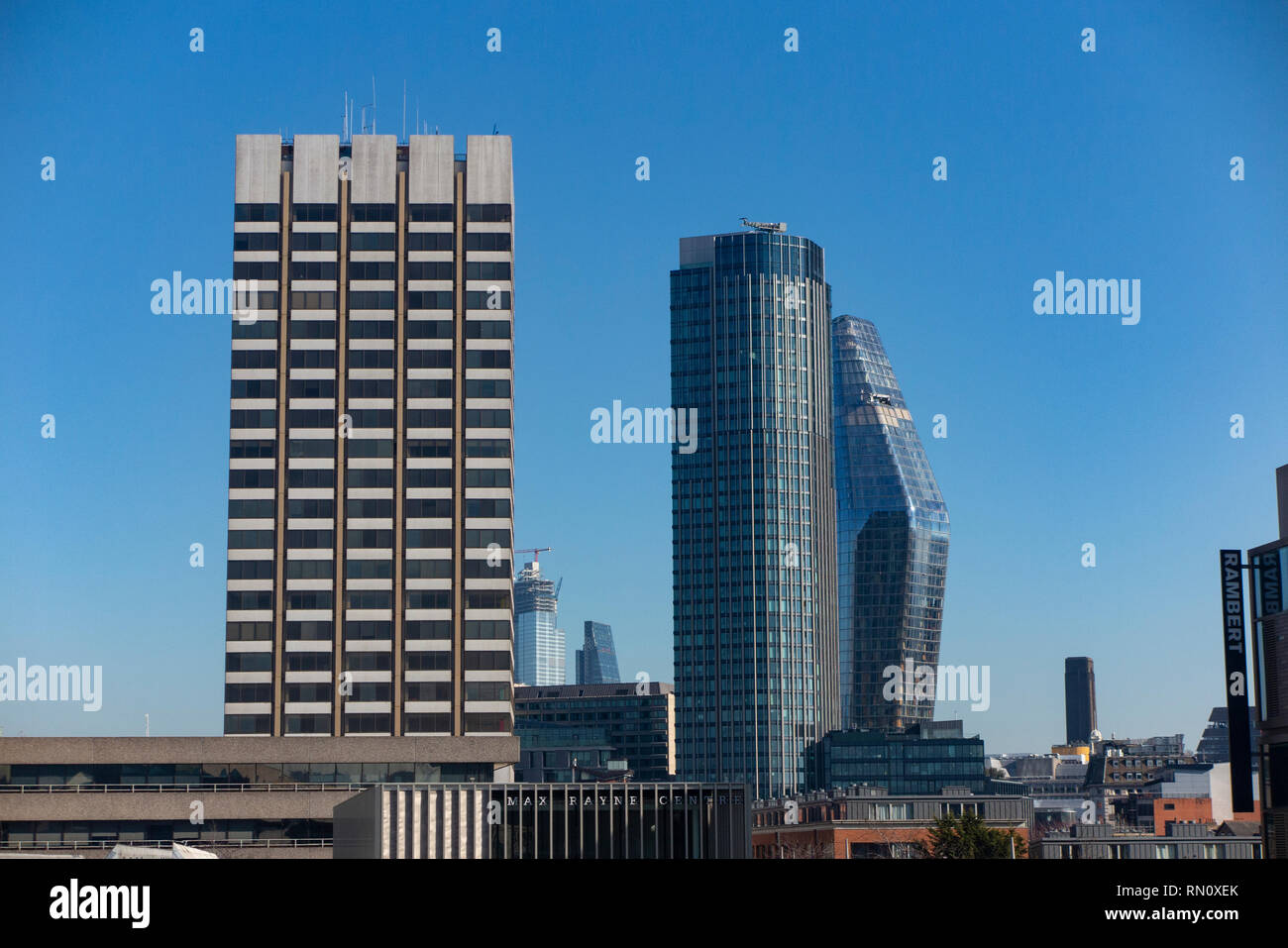 ITV-Gebäude, der Siuth Bank Tower und der Boomerang Gebäude im Süden von London Bank Stockfoto