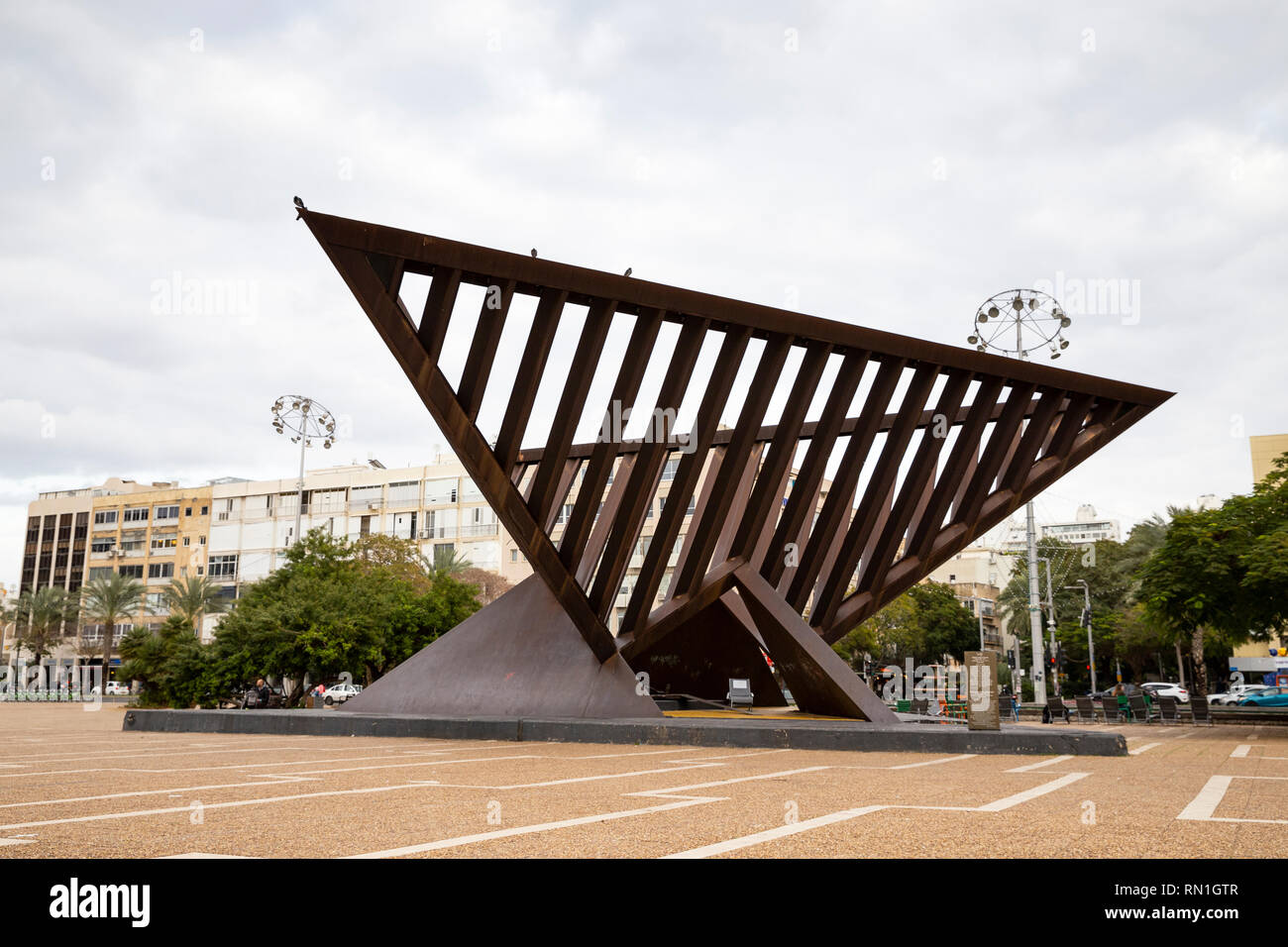 Tel Aviv, Tel Aviv-Yafo, Rabin Square, Israel - 28. Dezember 2018: Holocaust Denkmal an Rabin Squire in Tel Aviv, Israel Stockfoto