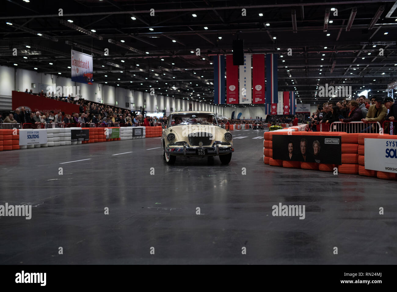 London, Großbritannien. 16. Februar 2019. Classic Cars bei der London Classic Car Show 2019, Samstag, 16. 2019 Credit: DP-Fotografie/Alamy leben Nachrichten Stockfoto
