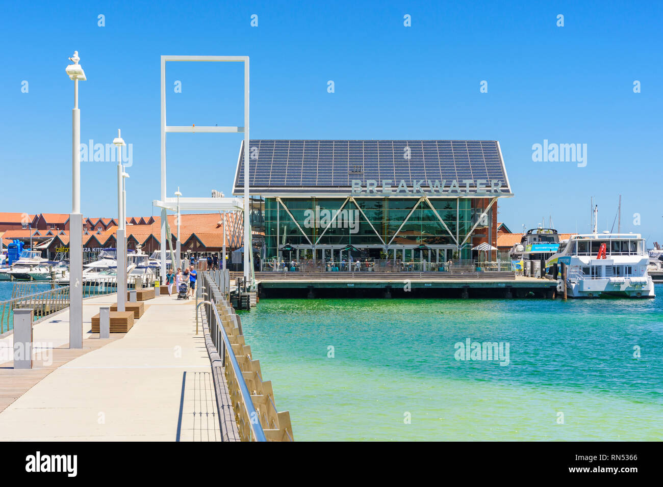 Der Wellenbrecher Tavern Sorrento Quay, Hillarys Boat Harbour Hillarys, Western Australia Stockfoto