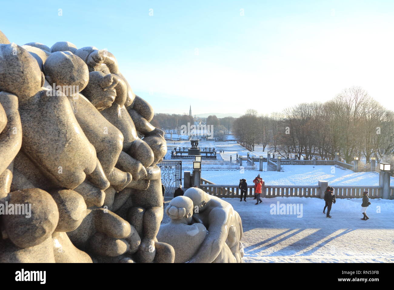 Oslo, Norwegen - 30. Dezember 2018: Skulpturen von Gustav Vigeland in Frogner Park angelegt. Stockfoto