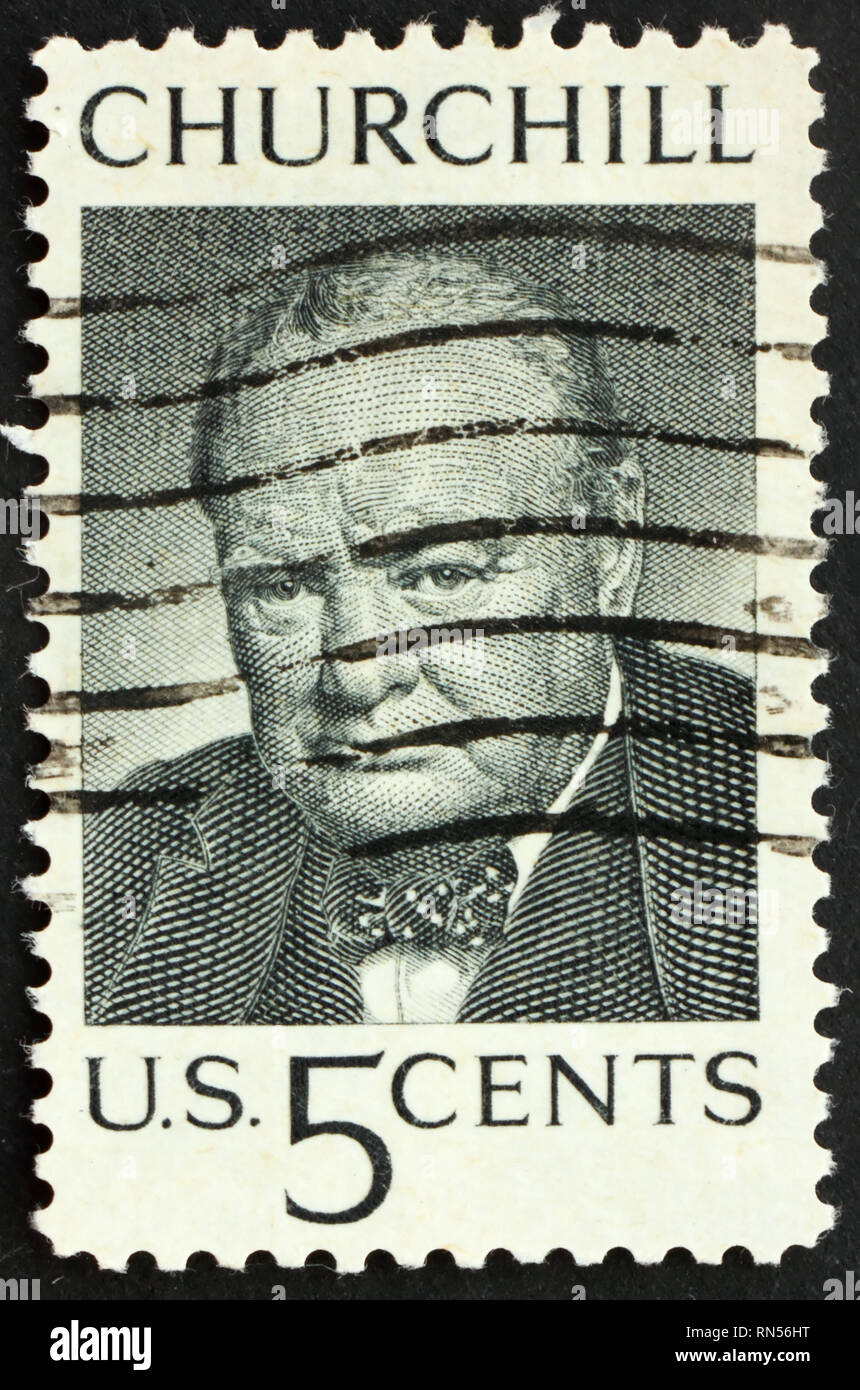 Vereinigte Staaten von Amerika - ca. 1965: einen Stempel in den Vereinigten Staaten von Amerika gedruckt zeigt Sir Winston Spencer Churchill Britisch Staatsmann, ca. 1 Stockfoto