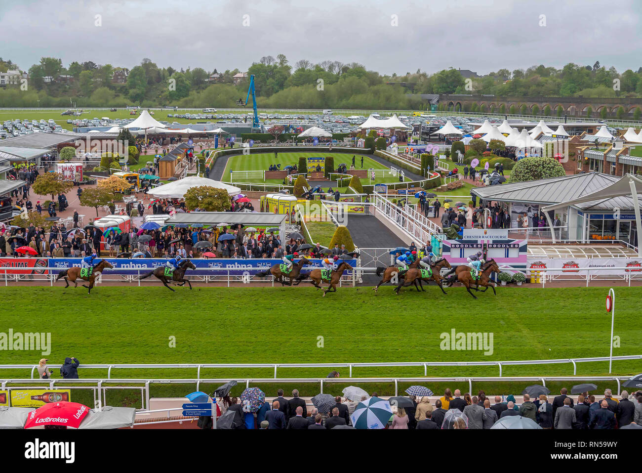 Die Chester Vase Rennen treffen in Chester Rennen. Stockfoto