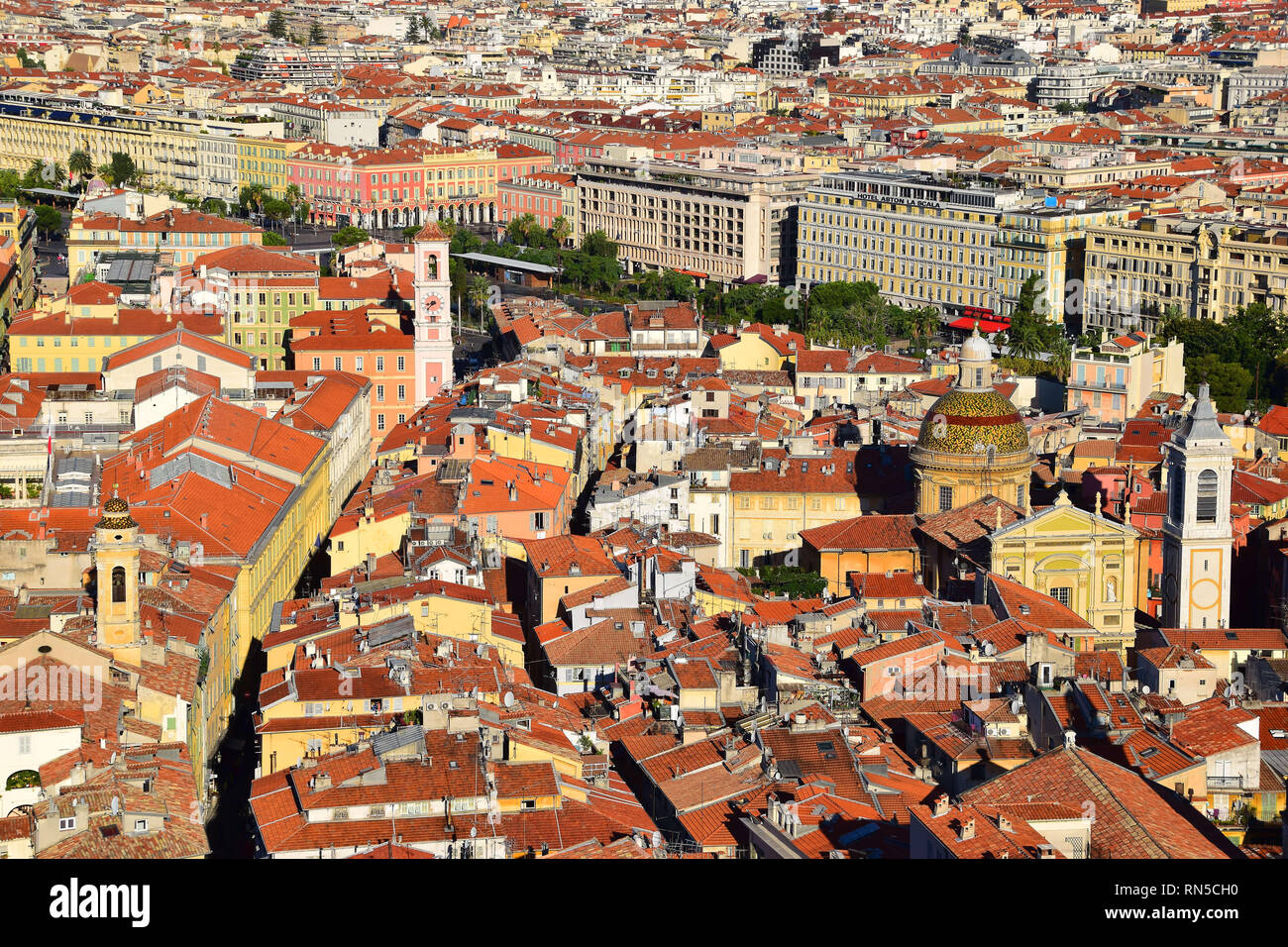 Altstadt von Nizza gesehen von Colline du Château, Vieux Nice, Nice, Côte d'Azur, Provence, Frankreich Stockfoto