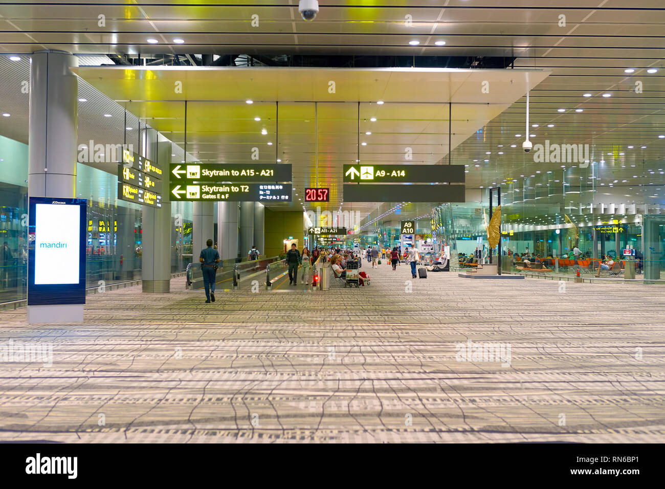 Singapur - ca. September 2016: im Inneren des Changi Flughafen. Changi Airport ist der primäre zivilen Airport für Singapur. Stockfoto
