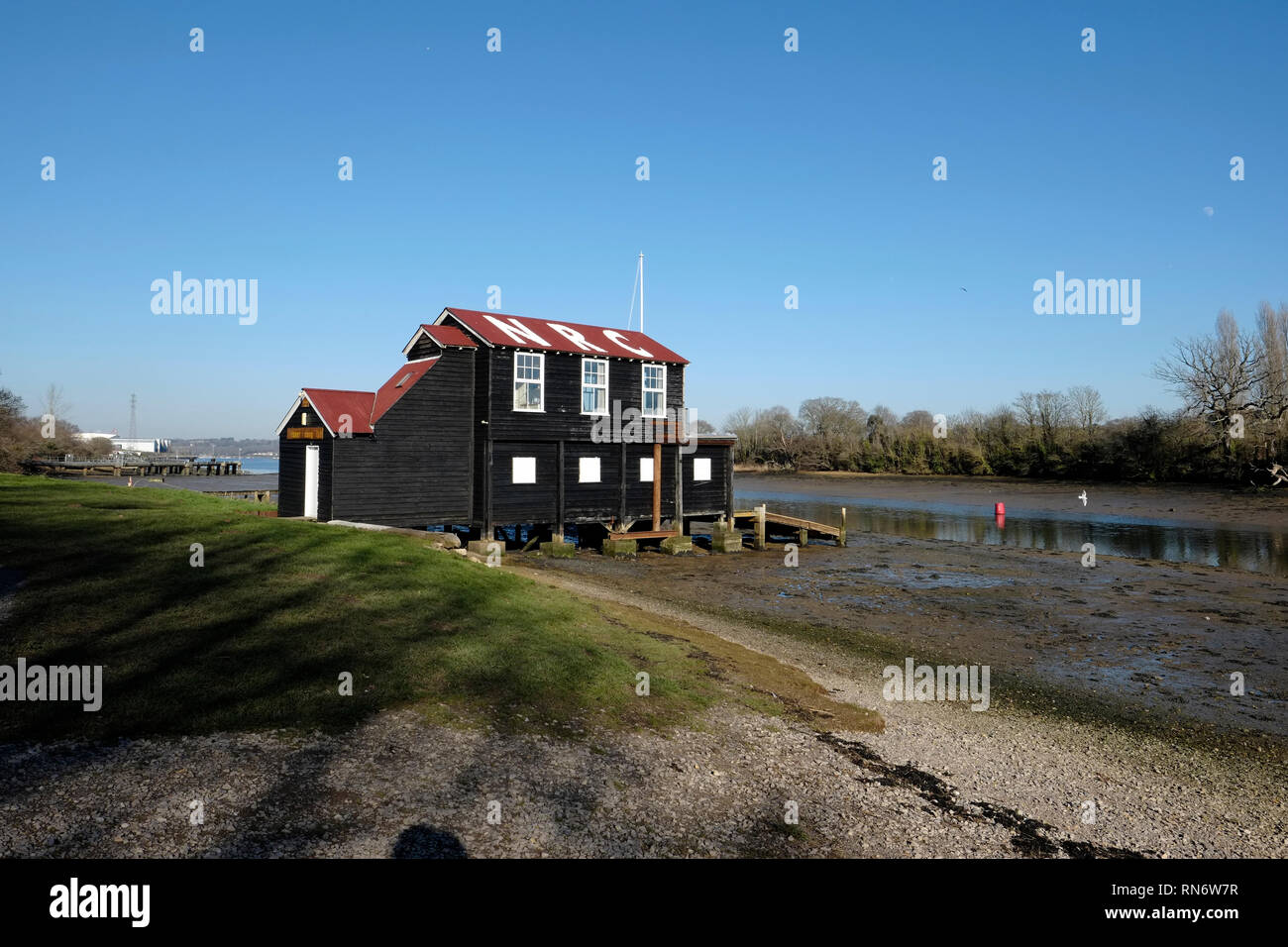 Newport Ruderclub Clubhaus, River Medina, Newport, Isle of Wight, England, UK. Stockfoto