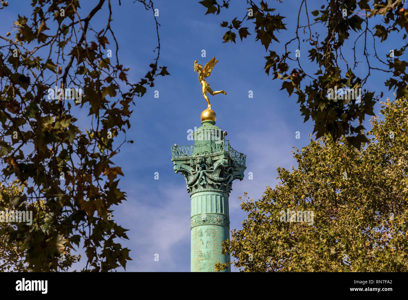 Der Juli Spalte in der Mitte der Place de la Bastille, einem berühmten historischen Platz in Paris, wo die Bastille stand. Stockfoto