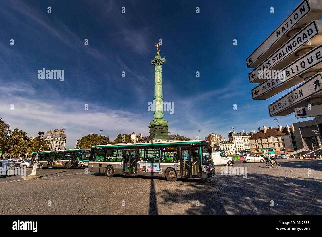 Der Juli Spalte in der Mitte der Place de la Bastille, einem berühmten historischen Platz in Paris, wo die Bastille stand. Stockfoto