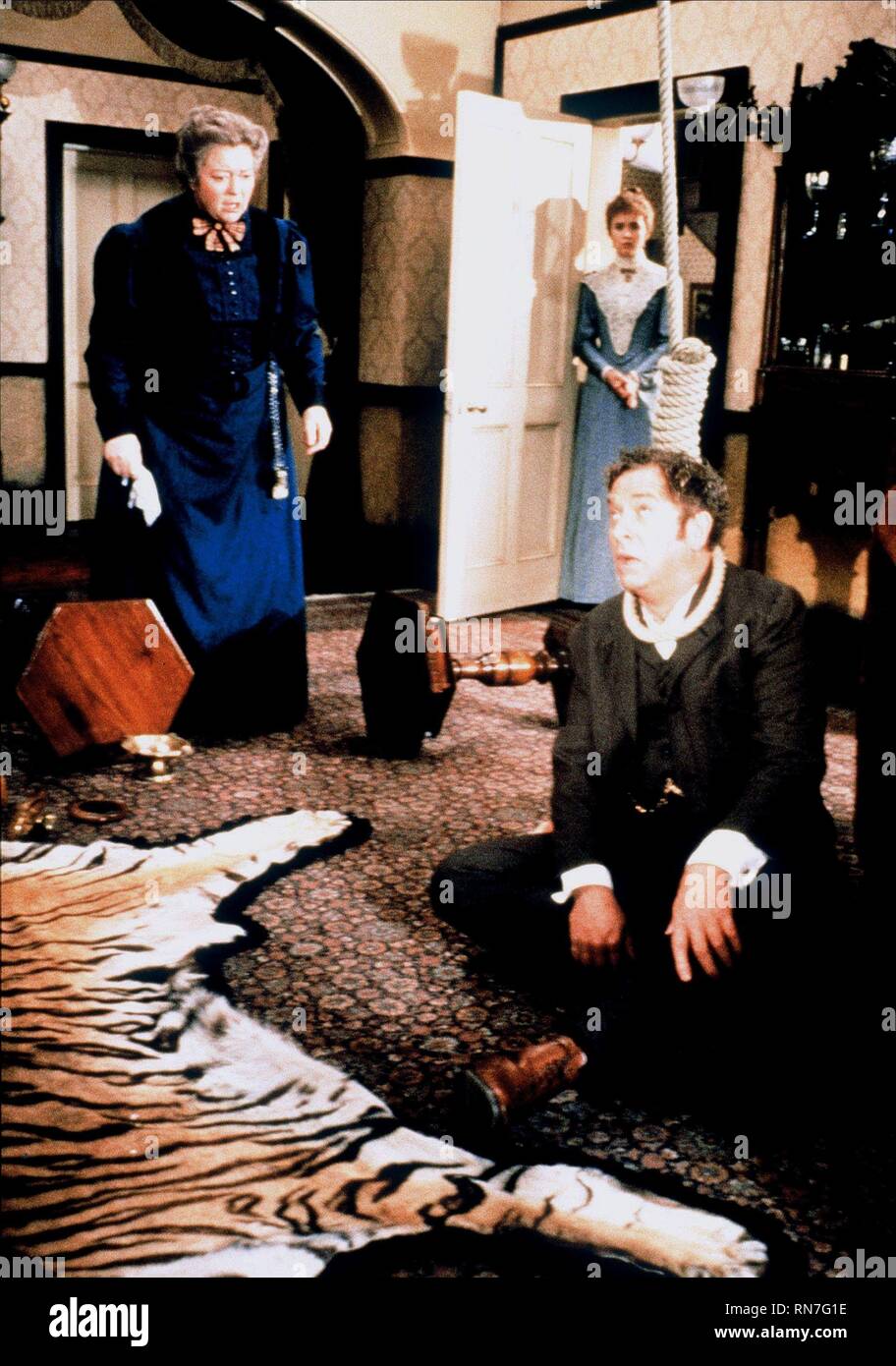 HUDSON, Anthony, CAINE, OHNE EINEN ANHALTSPUNKT, 1988 Stockfoto