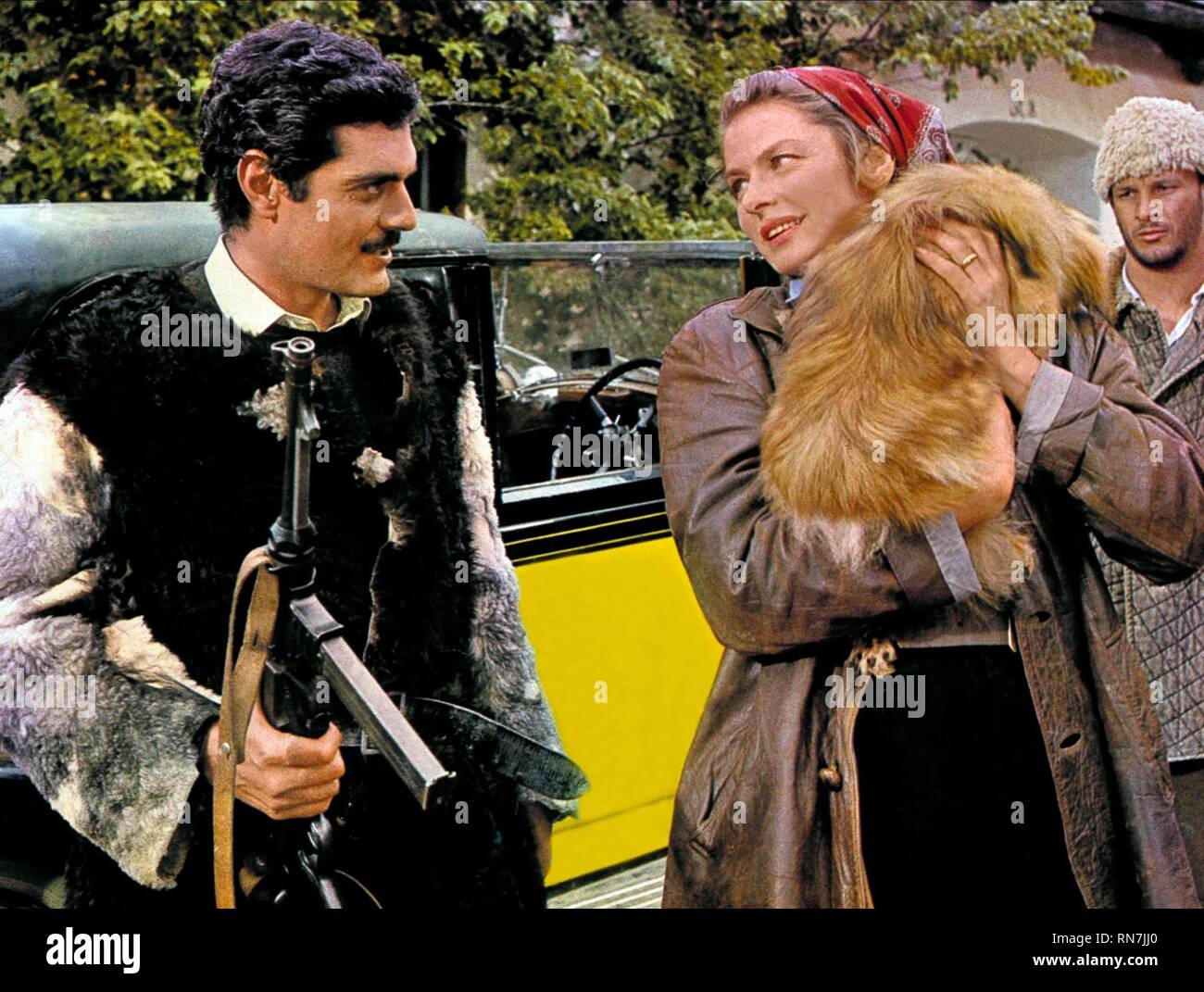 SHARIF, Bergman, DIE GELBE ROLLS-ROYCE, 1964 Stockfoto