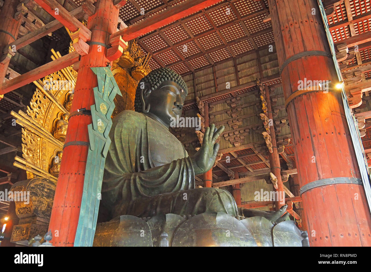Todai-ji Temple bronze Buddha genannt Daibutsu in Nara, Japan. Stockfoto