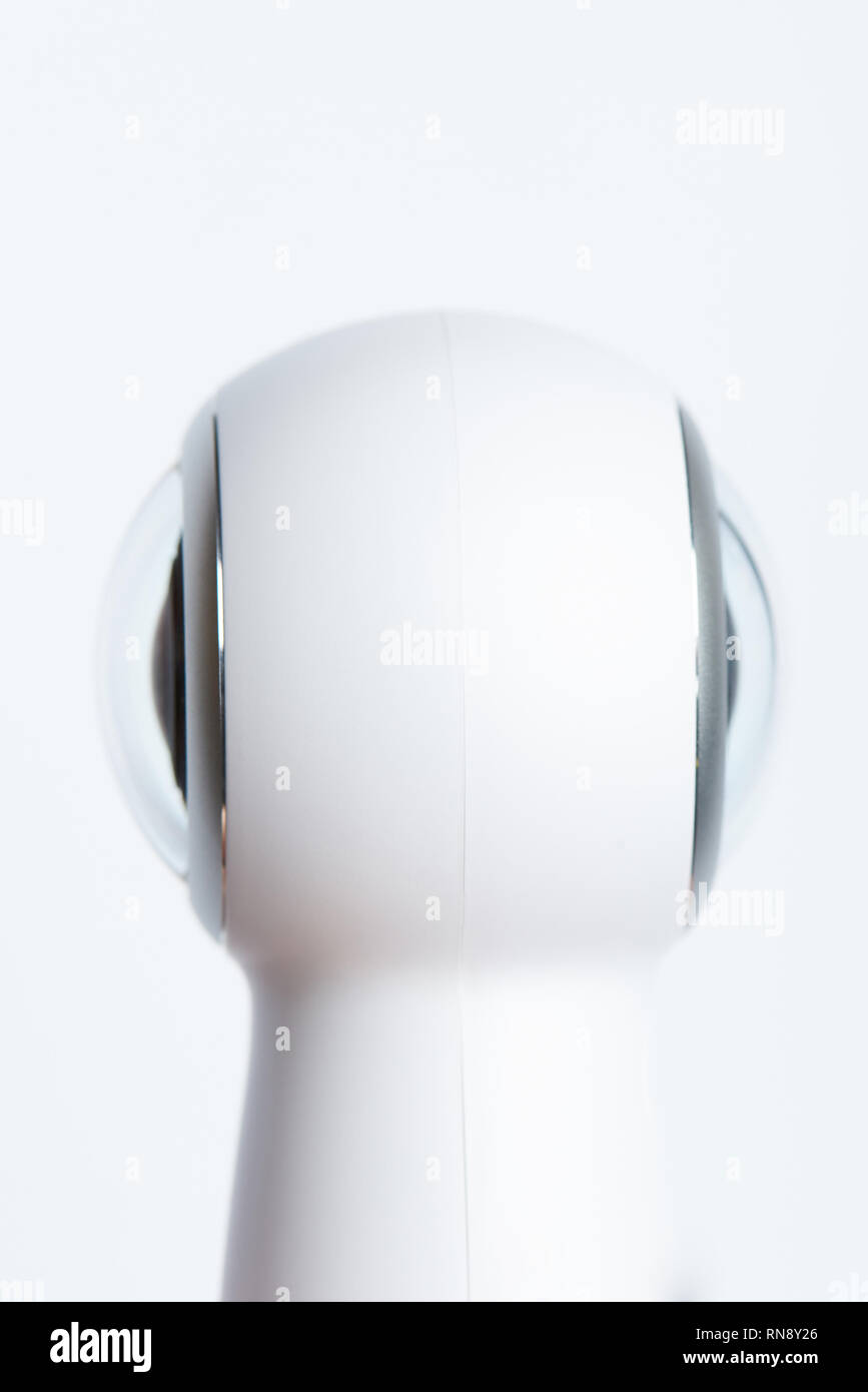 Close-up 360 Kamera auf weißem Hintergrund Stockfoto