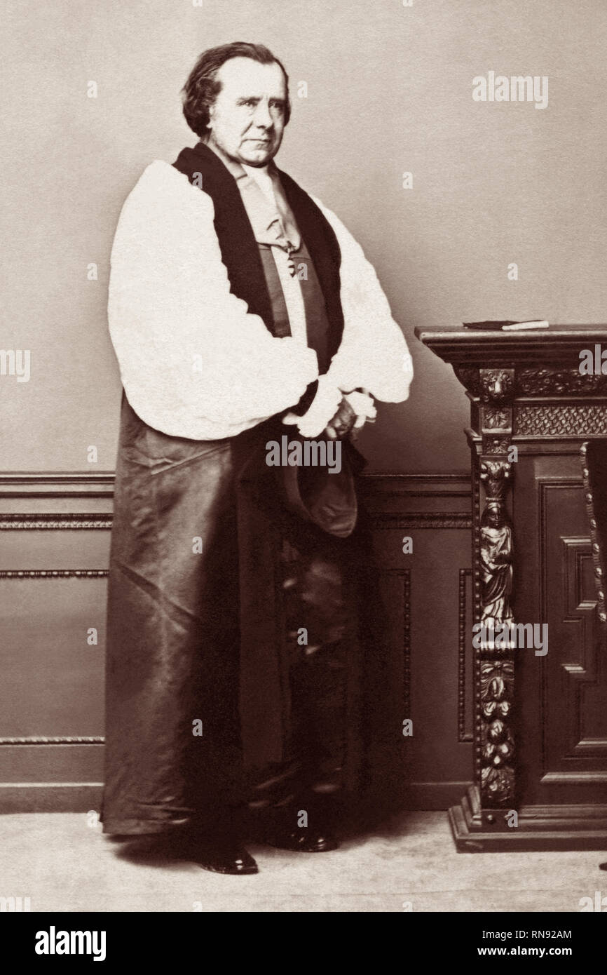 Samuel Wilberforce FRS (1805-1873), Sohn von Anti-Sklaverei Aktivist William Wilberforce, war einer der größten öffentlichen Redner seiner Zeit und ist wahrscheinlich am besten heute für seine Opposition gegen Charles Darwins Theorie der Evolution bekannt, insbesondere für seine Rolle in der Debatte Thomas Henry Huxley auf das Thema in einem berühmten 1860 Debatte an der Oxford University Museum of Natural History. Foto c 1868. Stockfoto