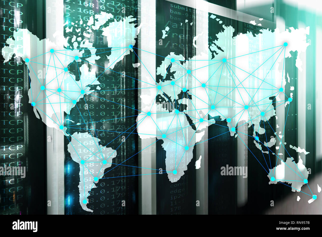 Internet und Telekommunikation Konzept mit Weltkarte auf serverraum Hintergrund. Stockfoto