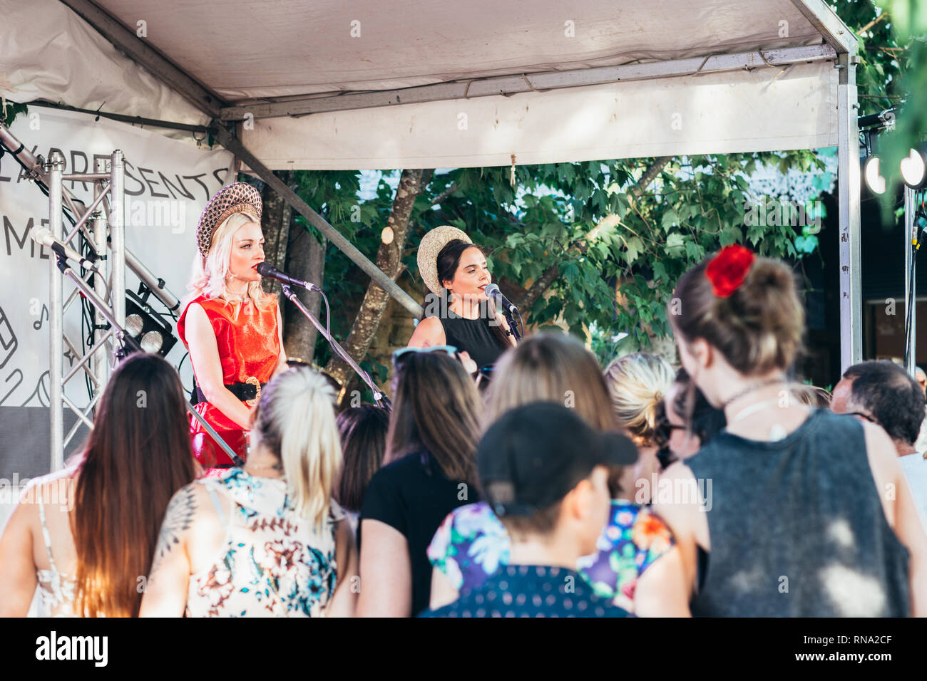 Porepunkah, Victoria, Australien - 16. Februar 2019: Kate Miller-Heidke führt ihr erstes Konzert im Feathertop Weingut nach ihrem Eurovision Ankündigung Credit: Gillian van Niekerk/Alamy leben Nachrichten Stockfoto