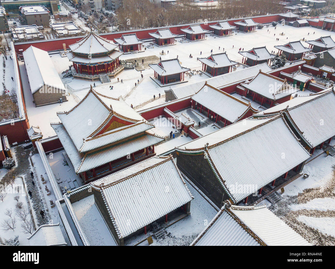 Shenyang, Shenyang, China. 18 Feb, 2019. Shenyang, China - Luftaufnahmen von Schnee - Mukden Palace in Shenyang, Provinz Liaoning. Credit: SIPA Asien/ZUMA Draht/Alamy leben Nachrichten Stockfoto