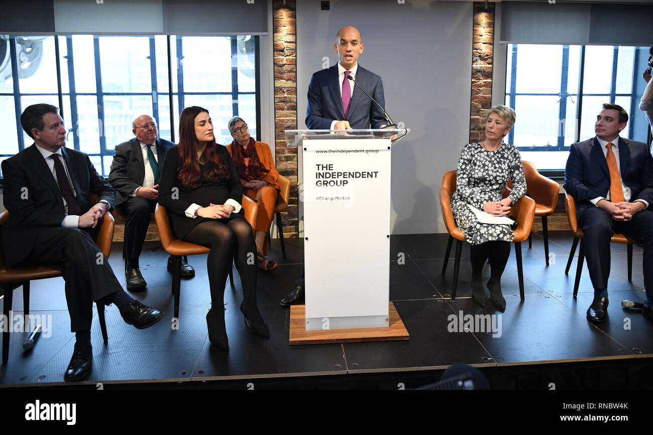 Labour MP Chuka Umunna spricht, als er seinen Rücktritt während einer Pressekonferenz in der County Hall in Westminster, London kündigt an, zusammen mit einer Gruppe von sechs anderen Labour-abgeordneten, einschließlich, Luciana Berger, Mike klafft, Angela Smith, Chris Leslie Ann Coffey und Gavin Shuker und die unabhängige Gruppe bekannt sein. Stockfoto