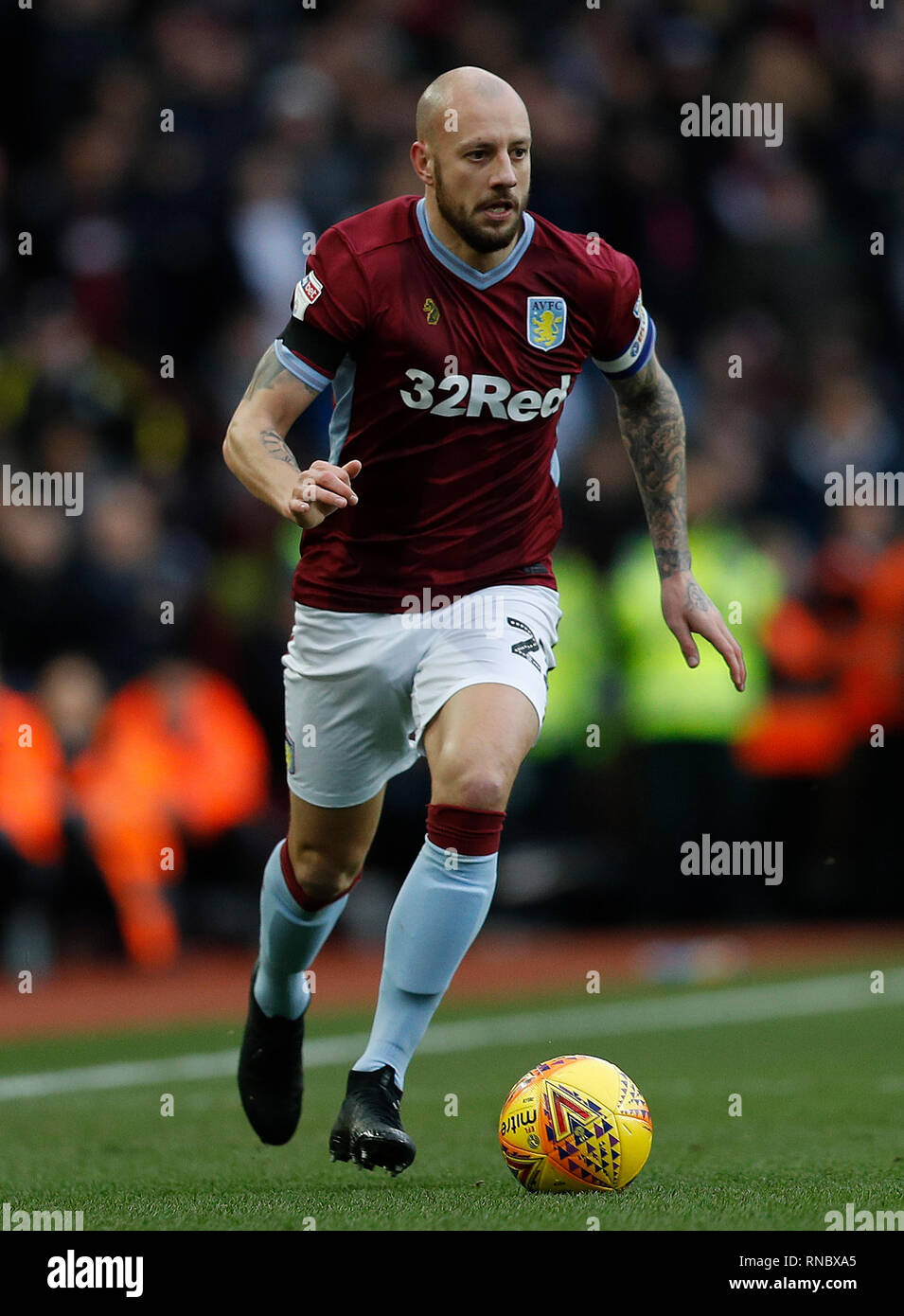 Aston Villa Alan Hutton während des Spiels gegen West Bromwich Albion in den Himmel Wette WM-Match in der Villa Park, Birmingham. Stockfoto