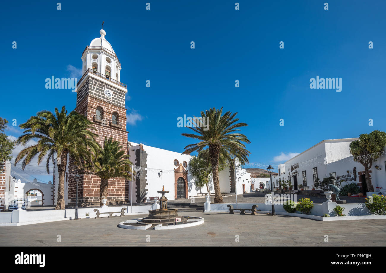 Hauptplatz der Stadt Teguise, Lanzarote, Kanarische Inseln, Spanien Stockfoto