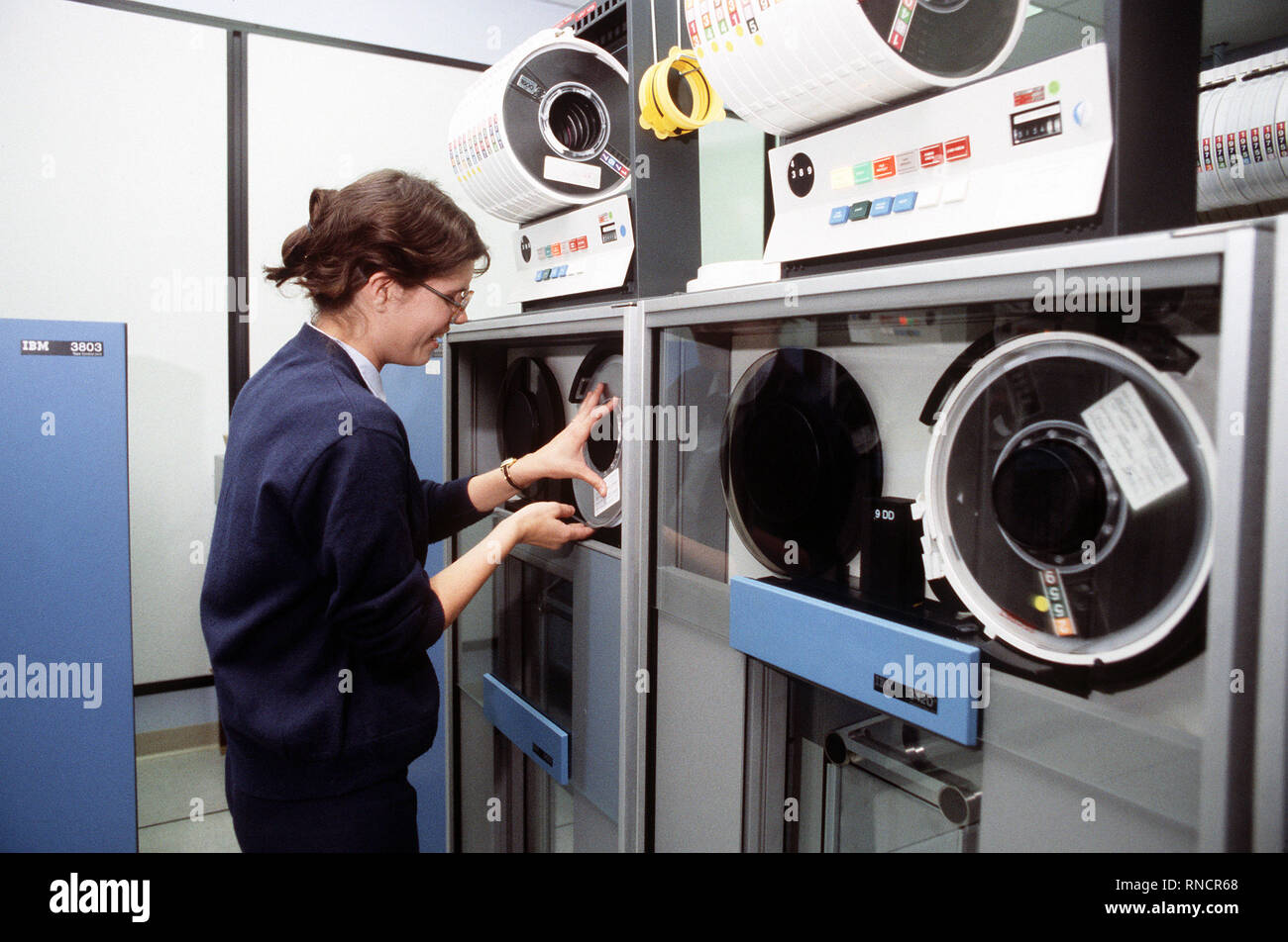 Ibm 370 computer Fotos und Bildmaterial in hoher Auflösung Alamy