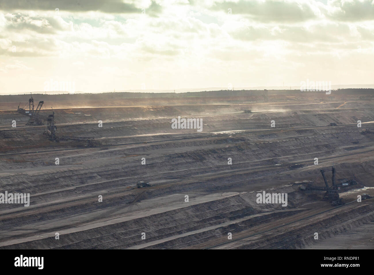 Braunkohle Tagebau Hambach, RWE Power AG, Deutschland betrieben. Braunkohletagebau Hambach, Betreiber RWE Power AG, Deutschland. Stockfoto