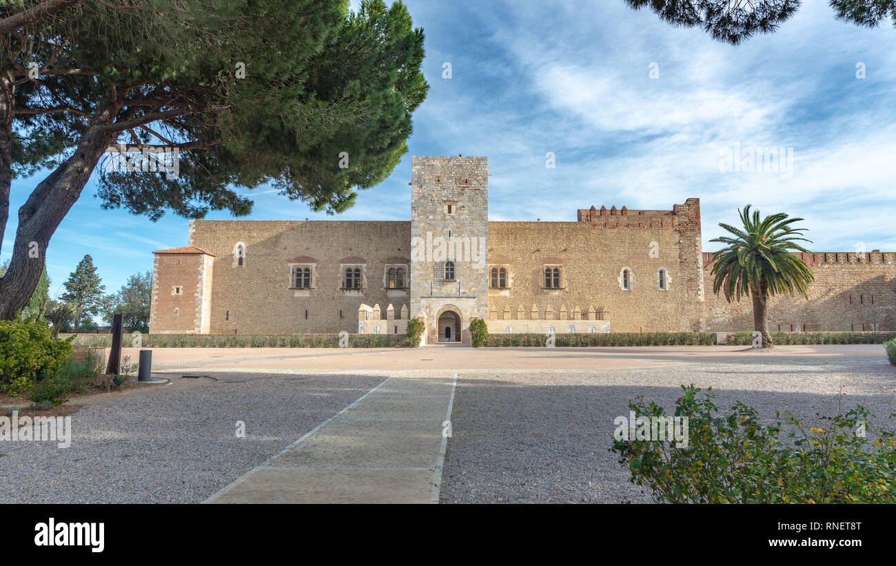 Südfassade der Palast der Könige von Mallorca in Perpignan, Frankreich Stockfoto Südfassade der Palast der Könige von Mallorca in Perpignan, Frankreich Stockfoto