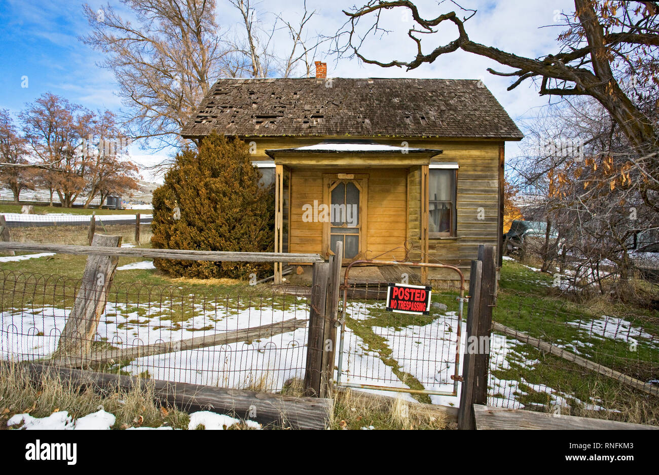 Eine verlassene und verrotten Haus in Antelope, Oregon, Bevölkerung 49. Anfang 1981 Antelope war die Basis Betrieb von Bhagwan Shree Rajneesh, einen Ind Stockfoto