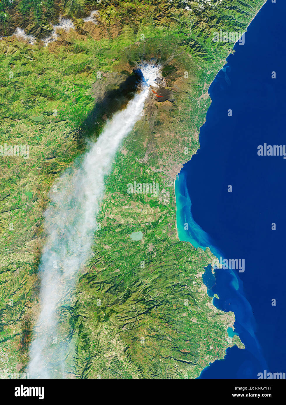 Luftbild des Vulkan Ätna mit Dampf und Lavaströme, Sizilien, Italien Stockfoto