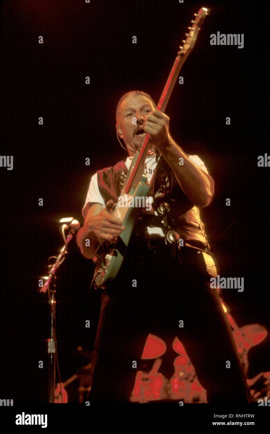 Doobie Brothers Gitarristen Patrick Simmons wird angezeigt, während eine "Live"-Konzert aussehen. Stockfoto