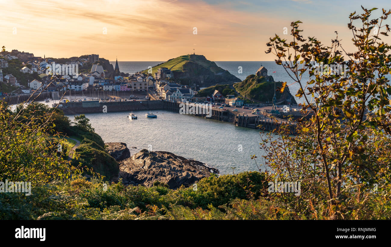 Ilfracombe, Devon, England, Großbritannien - 28 September 2018: Blick auf den Hafen von Hillsborough Hill Stockfoto