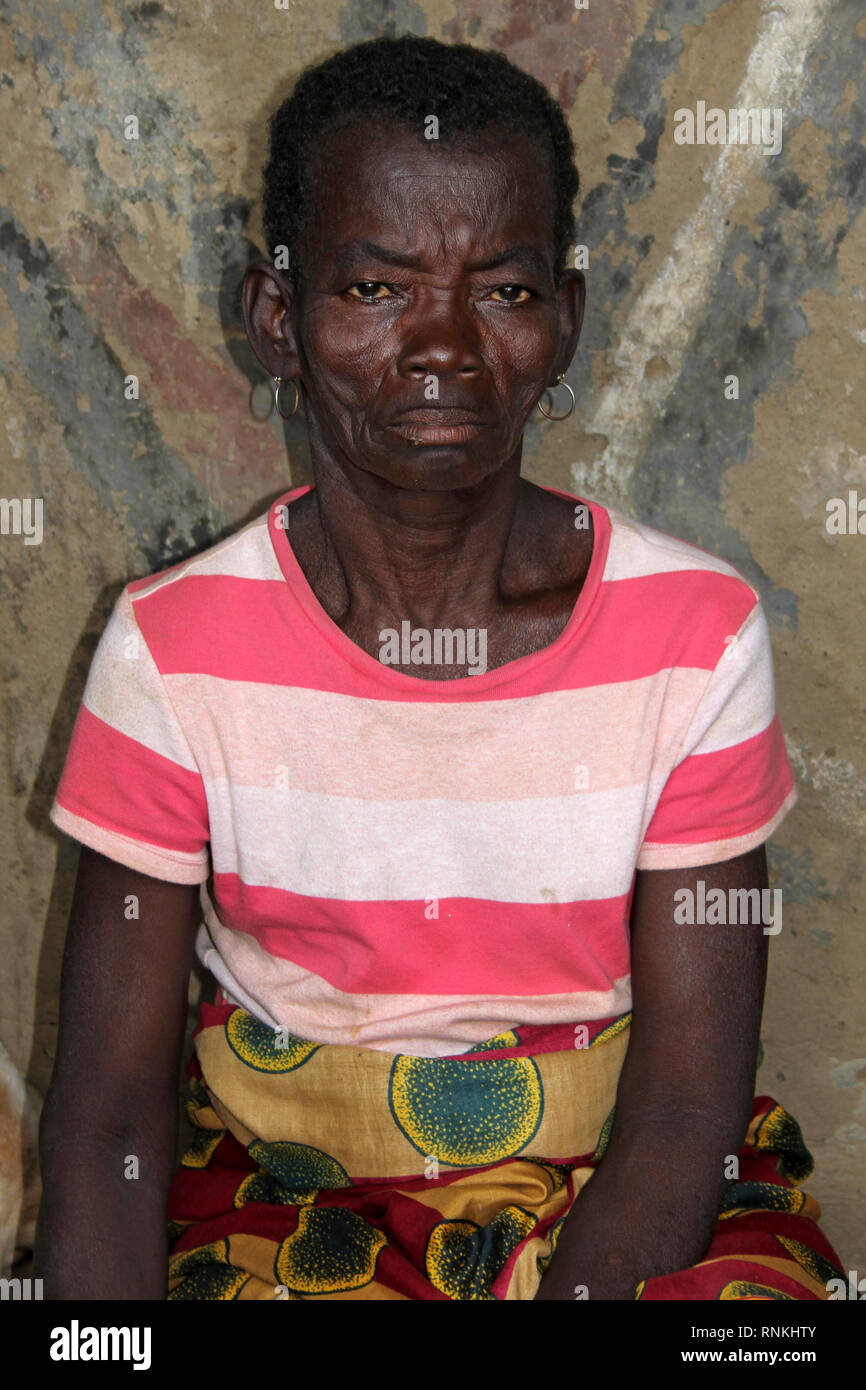Nankani Frau Ghana mit ernsten Ausdruck Stockfoto