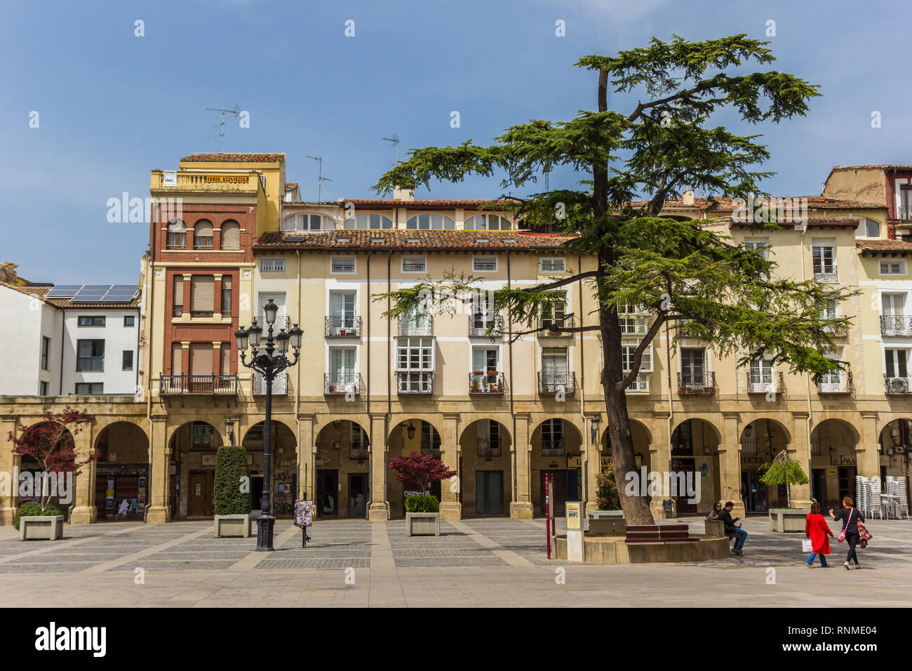 Bunte Häuser auf dem Marktplatz von Logrono, Spanien Stockfoto