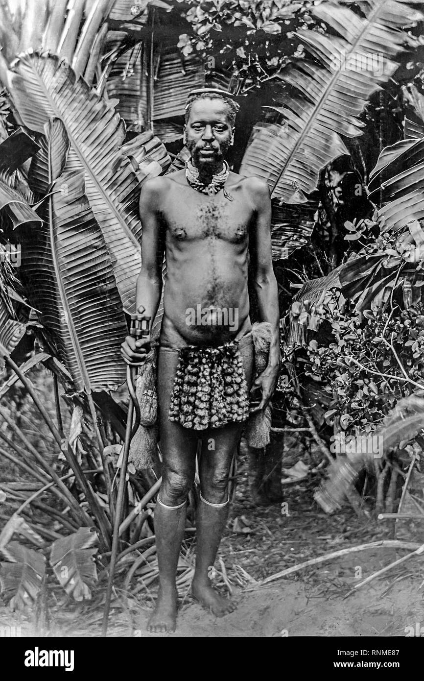 Porträt eines afrikanischen Mann vor Bananenstauden, 1916, Durban, Südafrika, Afrika Stockfoto