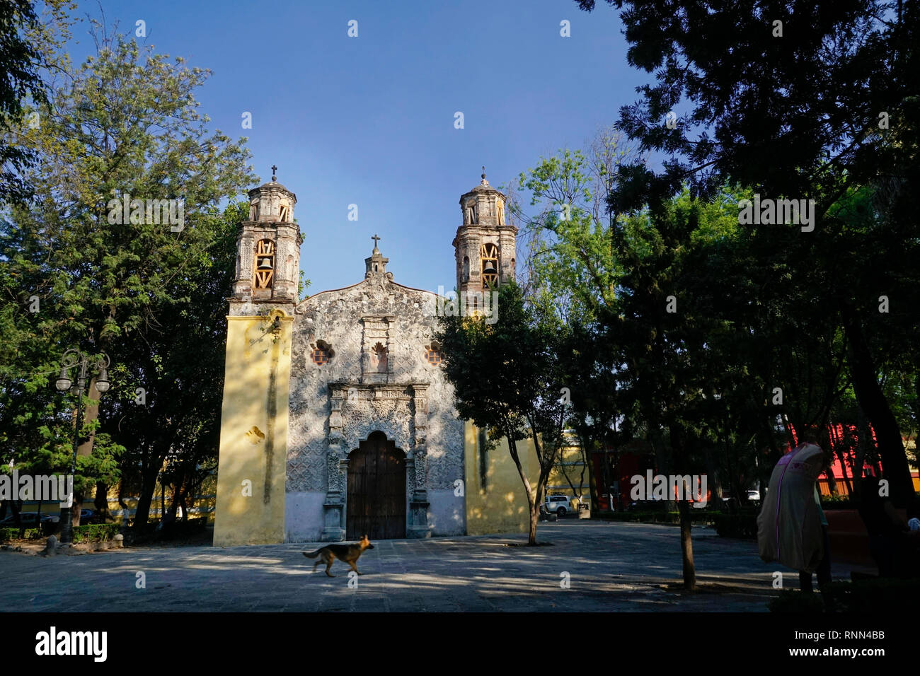Capilla de La Conchita in der Plaza de la Conchita durch Hernan Cortes im Jahre 1525 gebaut, Coyoacan Nachbarschaft von Mexiko City, Mexiko. Stockfoto
