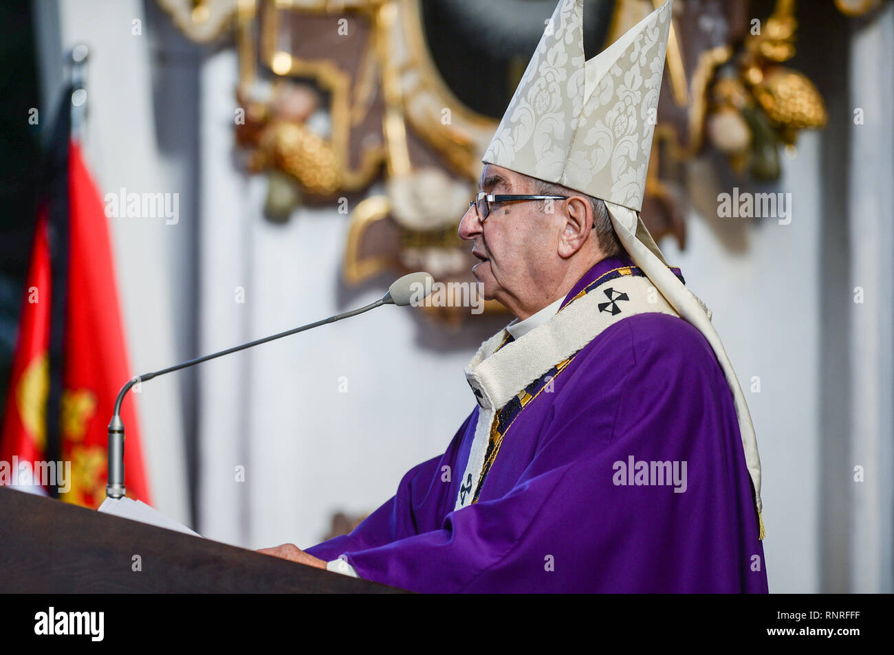 Trauerfeier der tragisch-Präsident von Danzig Pawel ottar an der Marienkirche mit ermordet: ERZBISCHOF Slawoj Leszek Glodz Wo: Danzig, Polen Wann: 19 Jan 2019 Credit: Newspix.pl WENN.com ** Nur für die Veröffentlichung in Großbritannien, den USA, Deutschland, Österreich, Schweiz ** verfügbar Stockfoto