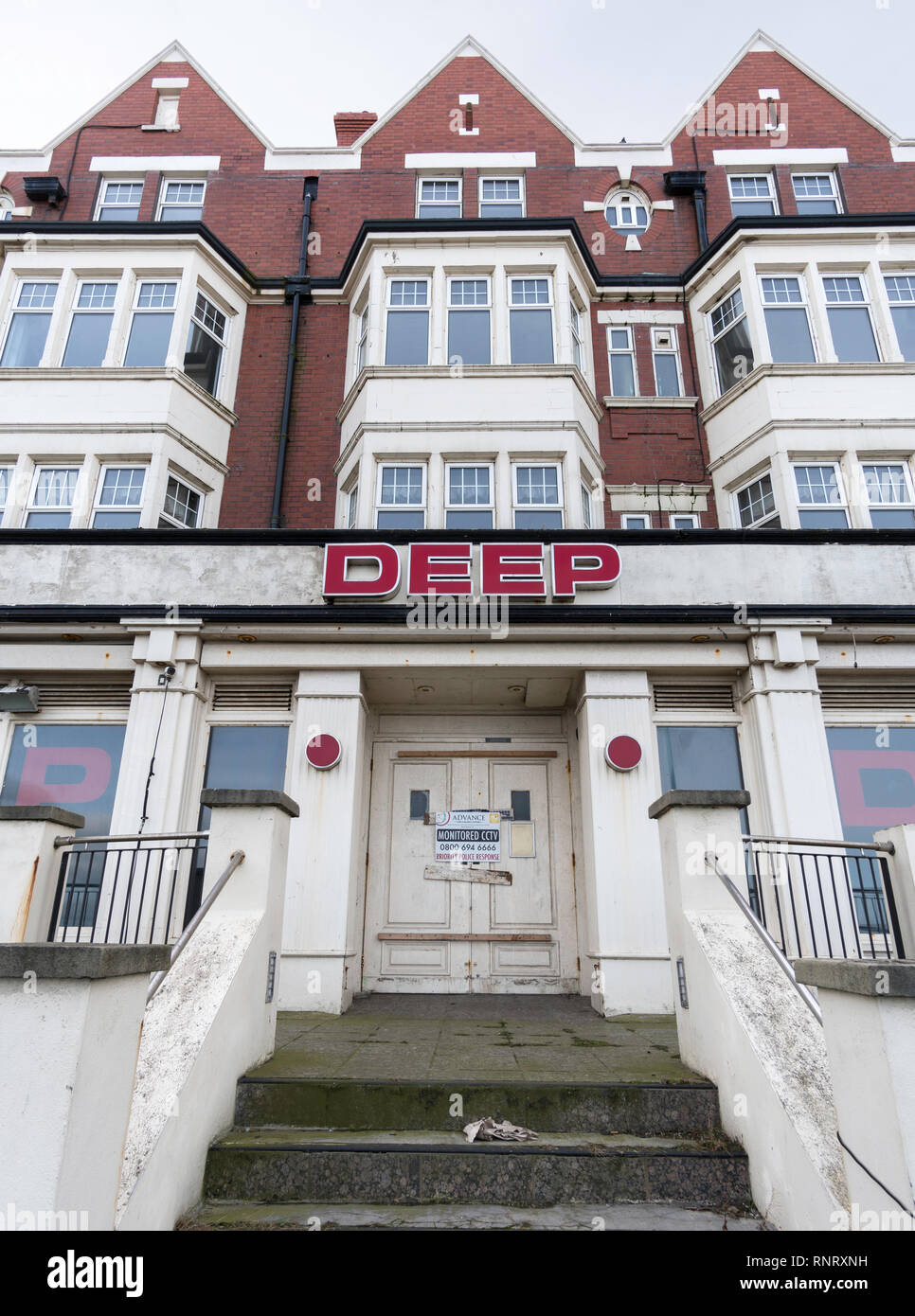 Ehemalige Rex Hotel und Tiefen Nachtclub aus der Verwendung mit Vorschlägen in ein Pflegeheim in Whitley Bay zu konvertieren, North East England, Großbritannien Stockfoto
