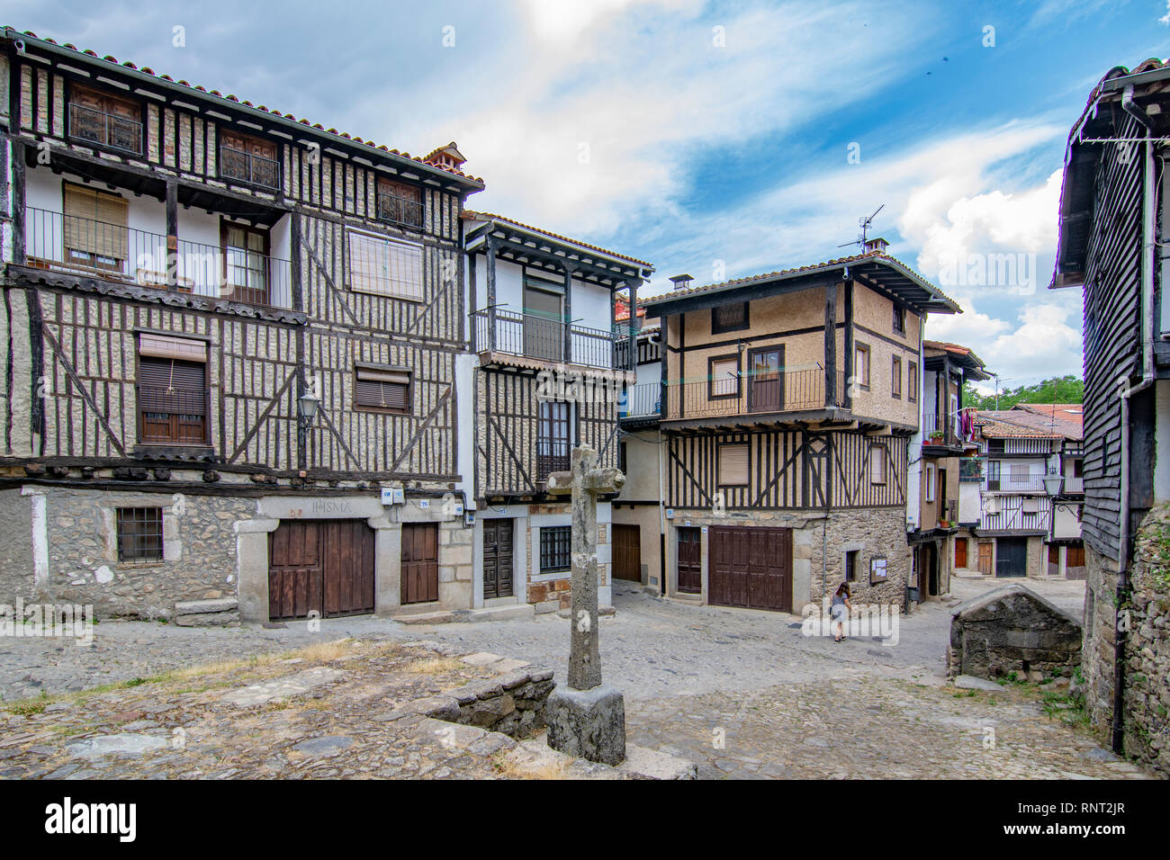Alberca, Salamanca, Spanien; Juni 2017: Straßen und Gebäude der mittelalterlichen Dorf La Alberca in der Provinz von Salamanca Stockfoto