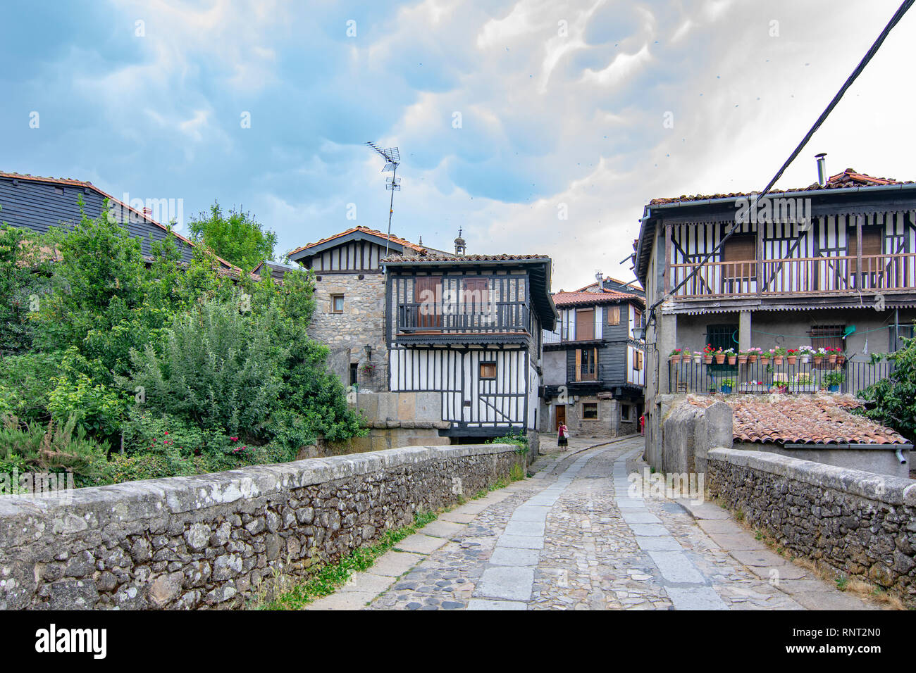 Alberca, Salamanca, Spanien; Juni 2017: Straßen und Gebäude der mittelalterlichen Dorf La Alberca in der Provinz von Salamanca Stockfoto