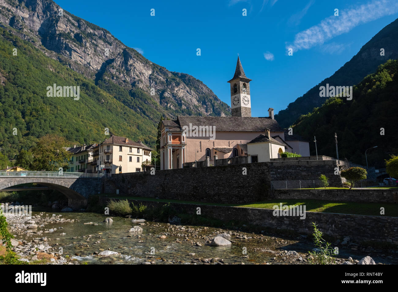 Landschaft Von Bignasco, Tessin, Schweiz neben Maggia Stockfoto