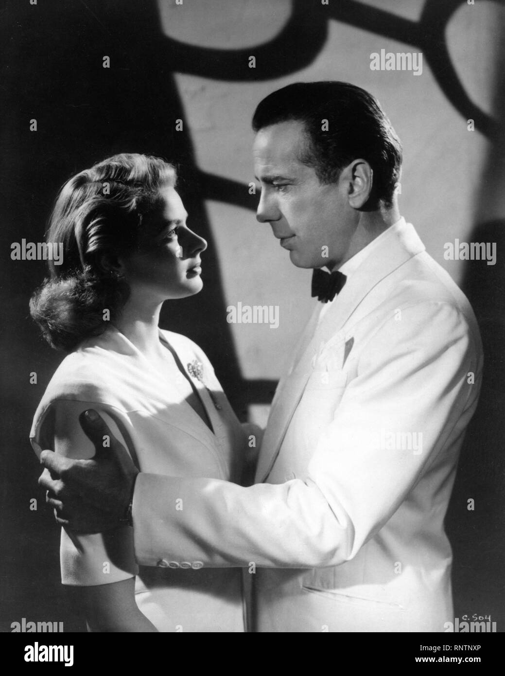 INGRID BERGMAN und HUMPHREY BOGART in CASABLANCA 1942 Regie MICHAEL CURTIZ Foto von Jack Woods Warner Bros Stockfoto