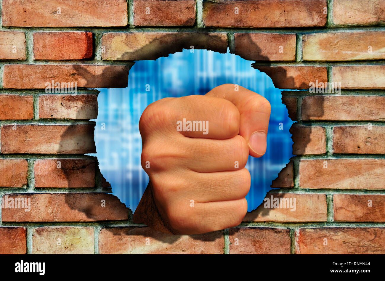 Konzept für das Brechen einer Software Firewall Stockfoto