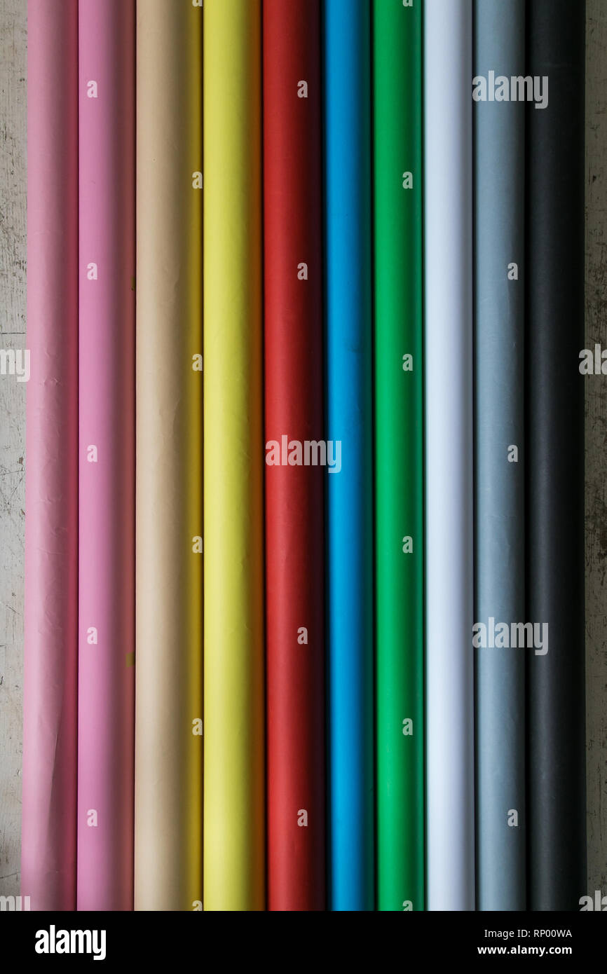 Bunte Papier Hintergründe für ein Foto Studio. Neue Papier Hintergründe. Stockfoto