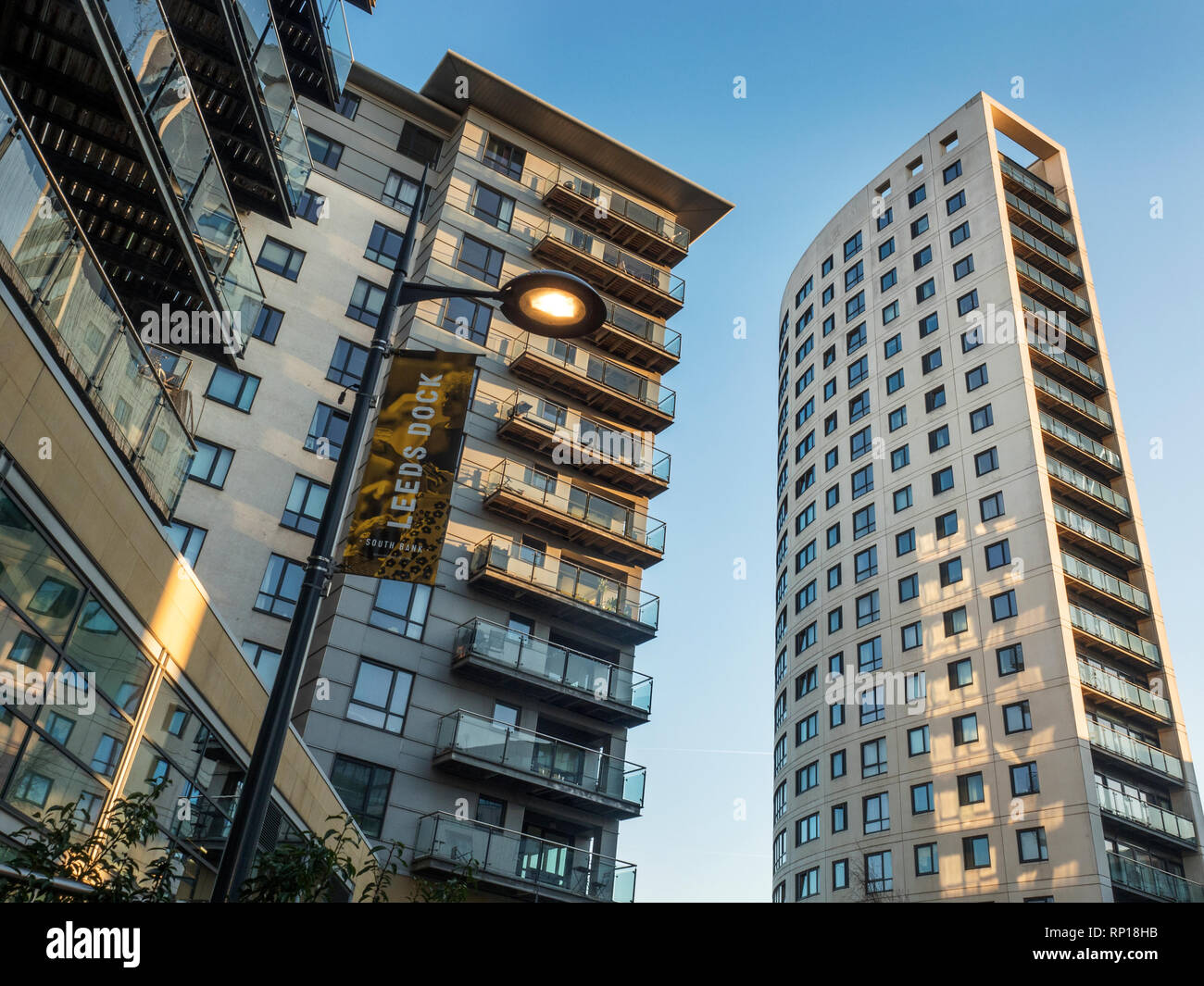 Modernes Apartment Gebäude am Dock Leeds West Yorkshire England Stockfoto