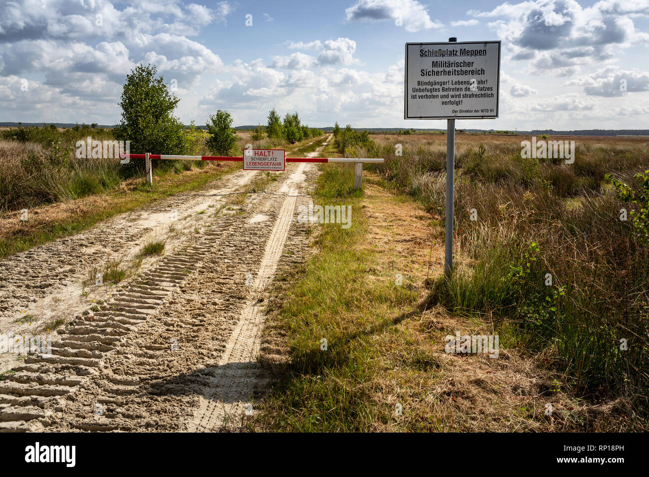 Warnzeichen bei der Bundeswehr Schießplatz und Truppenübungsplatz der