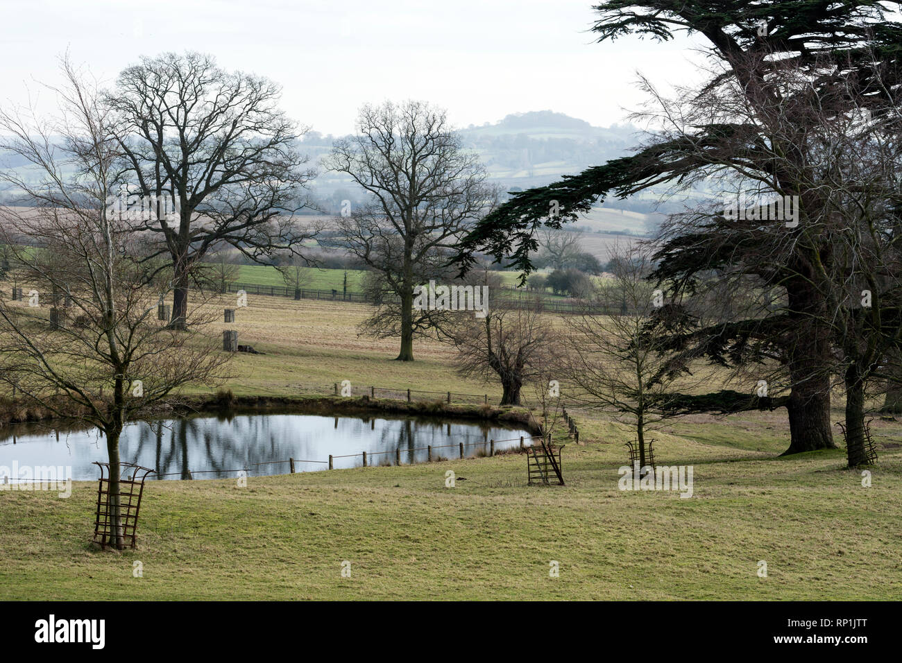 Blick auf shuckburgh Immobilien im Winter, Warwickshire, England, Großbritannien Stockfoto