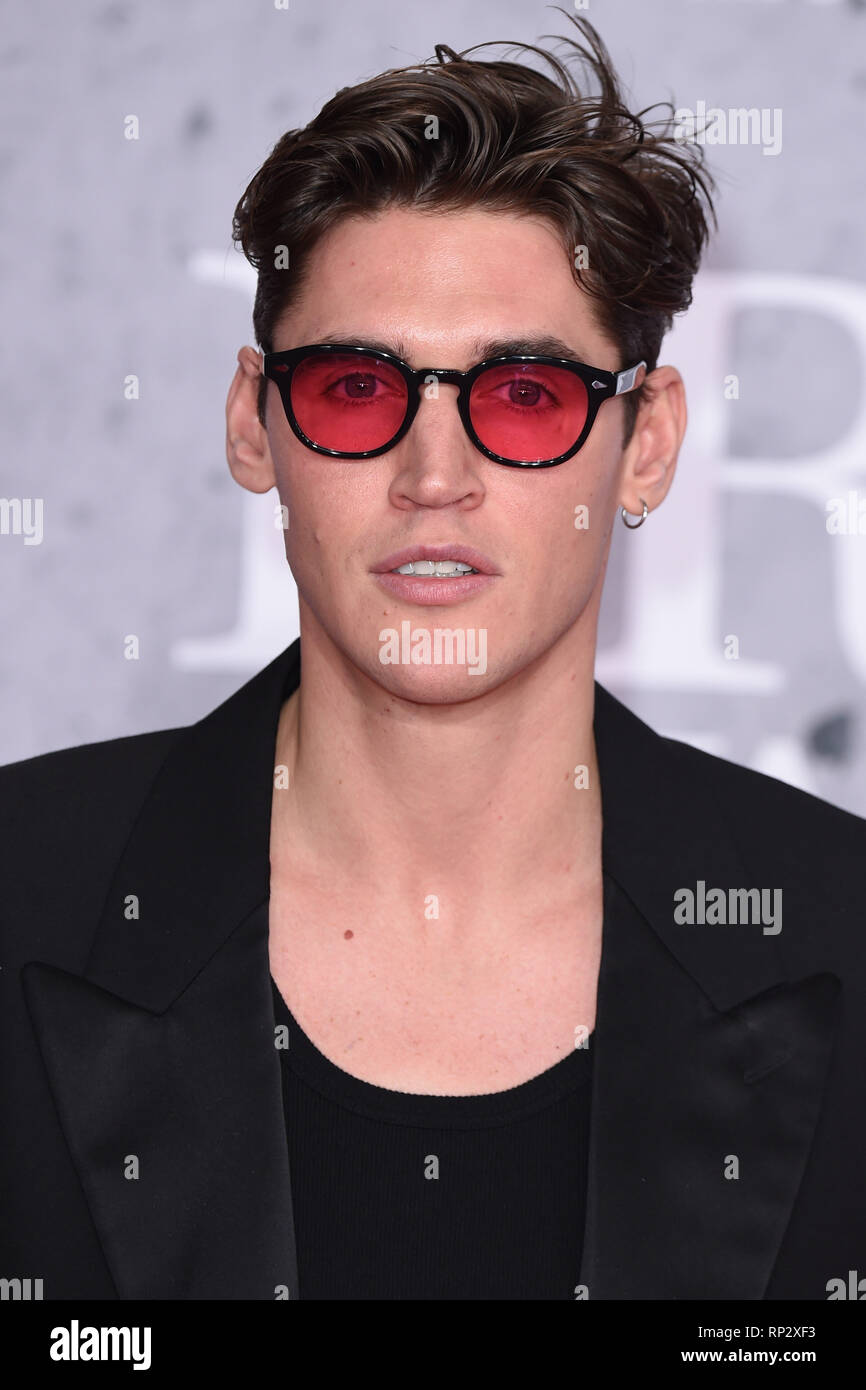 LONDON, GROSSBRITANNIEN. Februar 20, 2019: Isaac Carew für die BRIT Awards 2019 in der O2 Arena, London anreisen. Bild: Steve Vas/Featureflash *** EDITORIAL NUR VERWENDEN *** Stockfoto