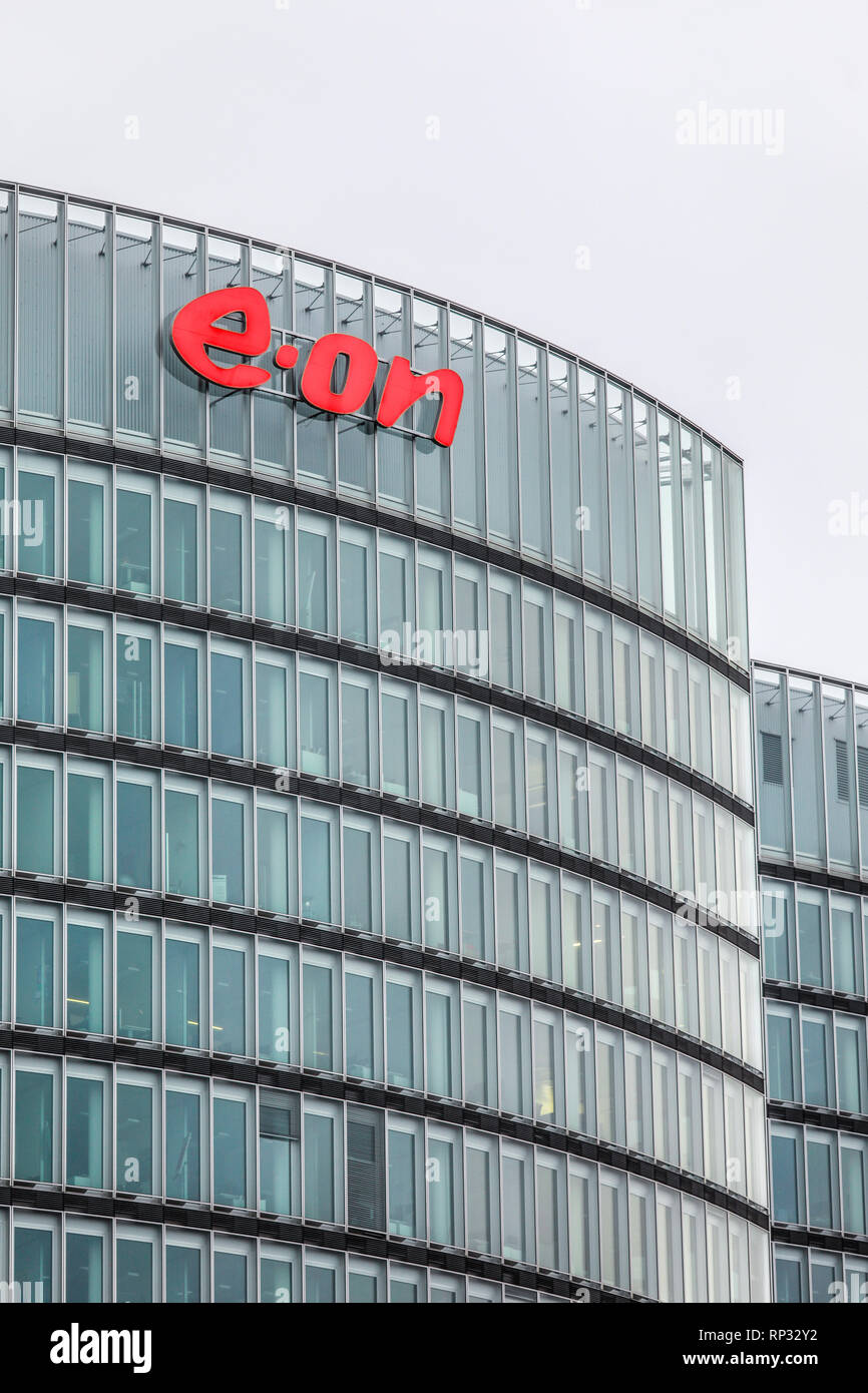 06.01.2019, Essen, Nordrhein-Westfalen, Deutschland - Verwaltungsgebäude der E.ON SE head Office. 00 X 190106 D 015 CAROEX.JPG [MODEL RELEASE: NICHT EIN Stockfoto