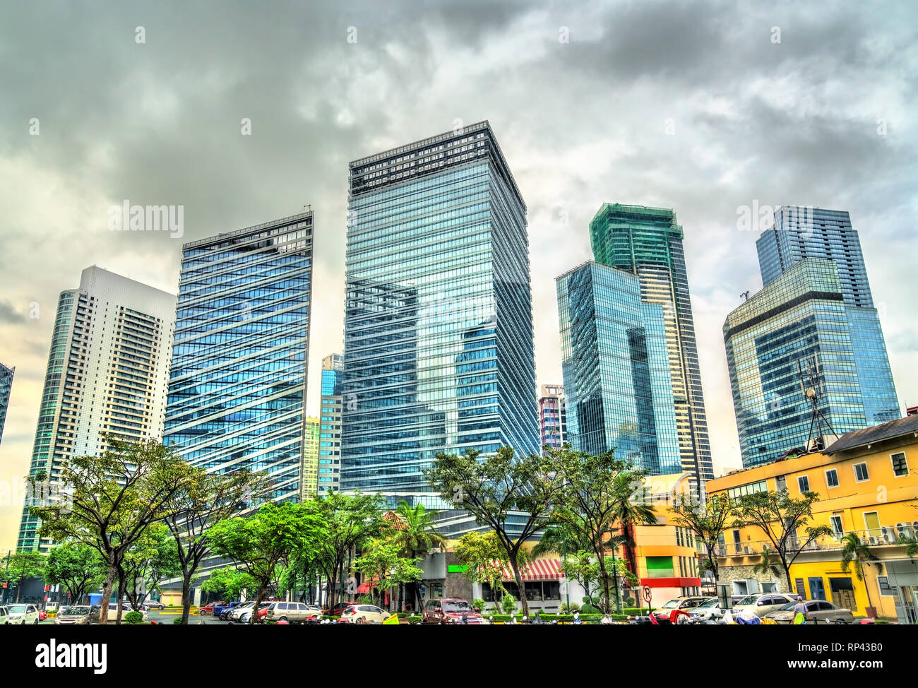 Wolkenkratzer in Bonifacio Global City - Manila, Philippinen Stockfoto
