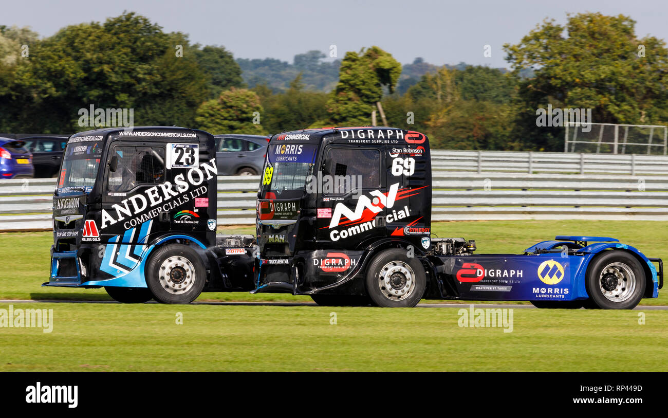 Jamie Anderson und David Jenkins in der MAN TGX Traktor Einheiten während der snetterton 2018, Abteilung 1, Truck Racing Event, Norfolk, Großbritannien Stockfoto